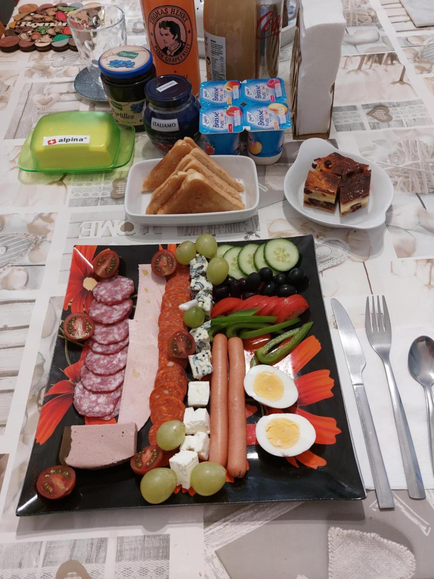 Chambres Et Table D'Hotes - Chez Paul Et Emilia Villers-Cotterets  Ngoại thất bức ảnh